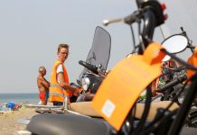 katwijk fietscoach op strand katwijk nieuws actueel rijnsburg